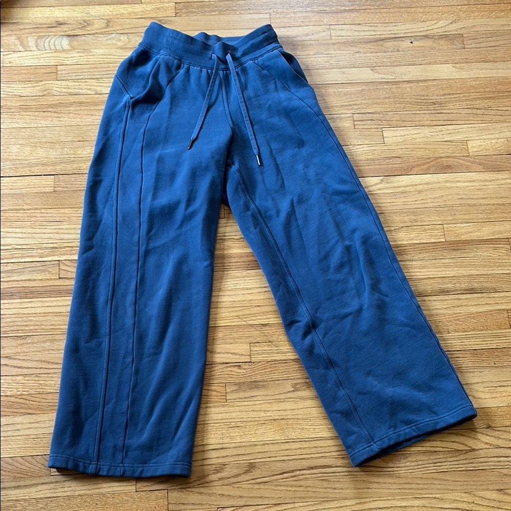 Women’s Lululemon Wide leg Scuba Sweat Pants - Blue